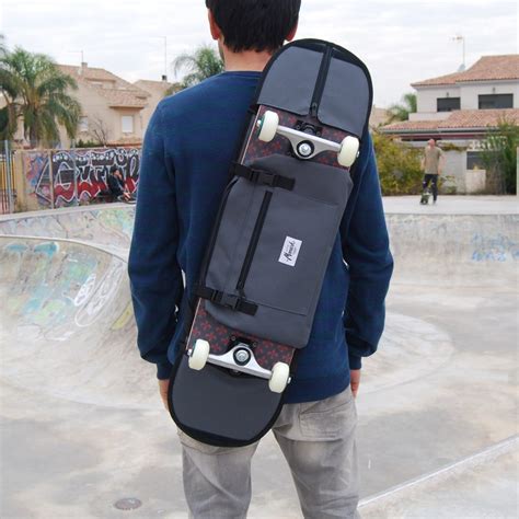 best backpack for skateboard.